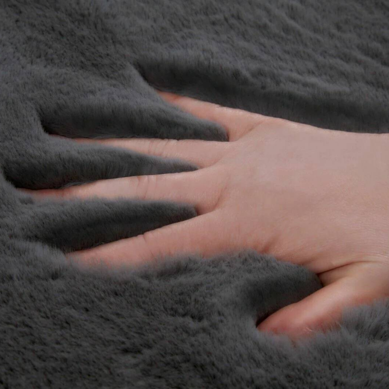 Nu Dekor - Faux Rabbit Fur Carpet - 3 x 2m